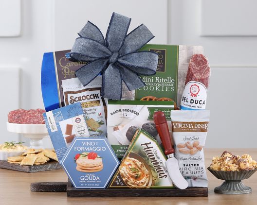 Luxury Gourmet Gift Basket: Delightful Treats