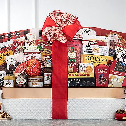 Ultimate Sweet & Savory: Gourmet Gift Basket