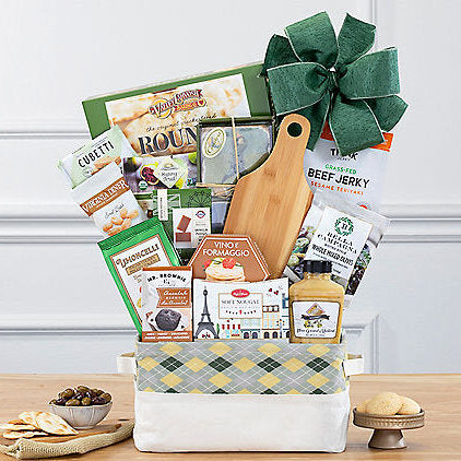 Hole In One: Golf Gift Basket