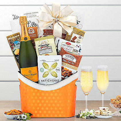 Elegant Expressions: Veuve Clicquot Champagne Gift Basket