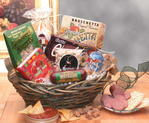 Classic Snack Gift Basket (Med)
